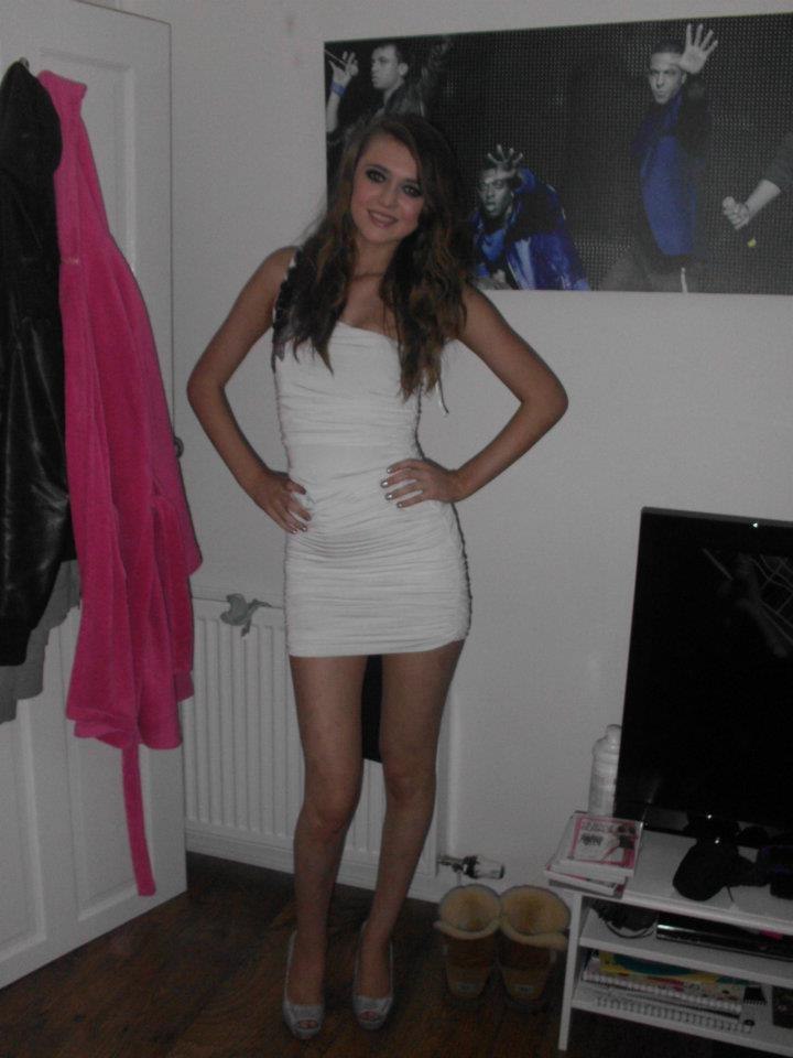 Hot Amateur Chicks In Tight Dresses Part 2