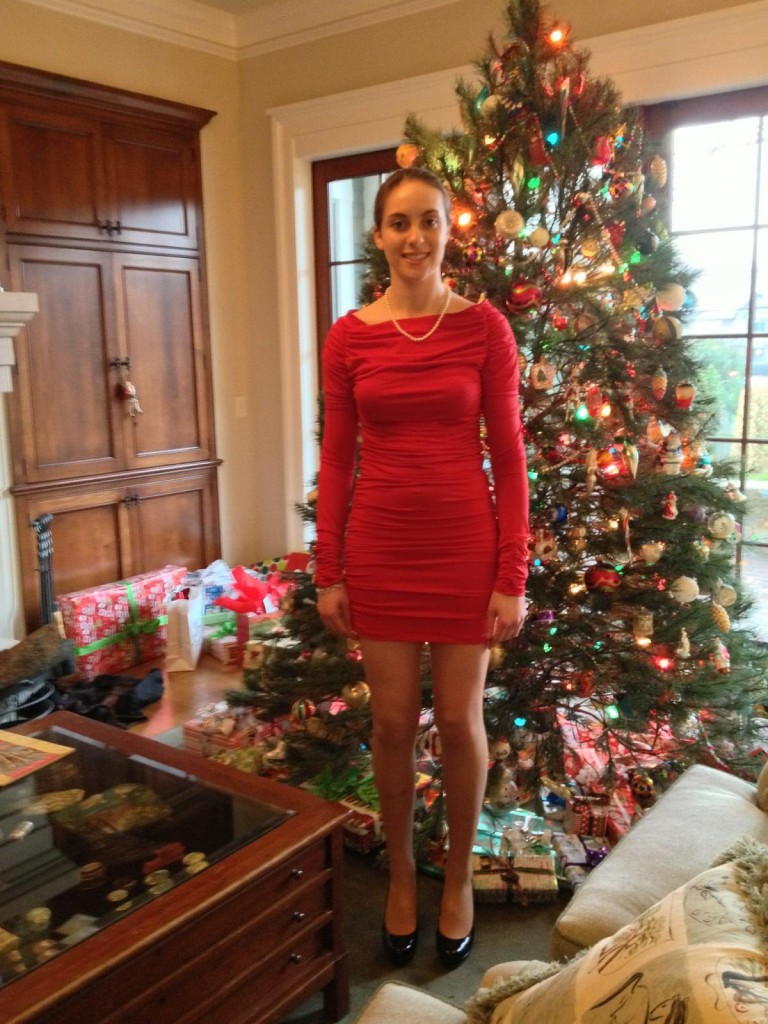 amateur_chicks_in_tight_dresses107